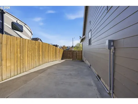 523 N 8th Place Carlton OR 97111