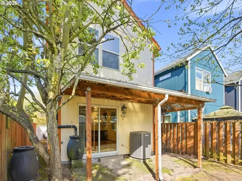 9606 N Clarendon Avenue Portland OR 97203