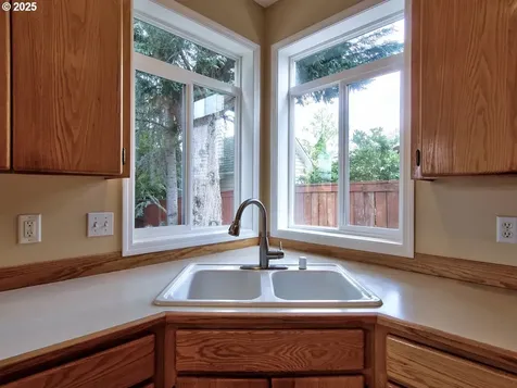 11302 NE 104th Street Vancouver WA 98662
