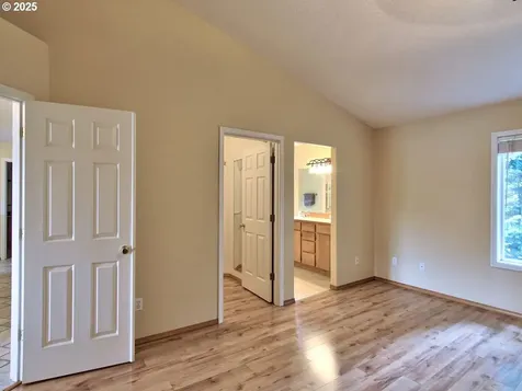 11302 NE 104th Street Vancouver WA 98662