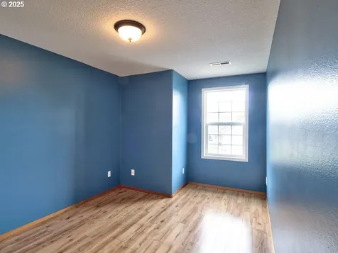 11302 NE 104th Street Vancouver WA 98662