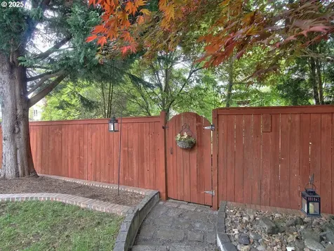11302 NE 104th Street Vancouver WA 98662