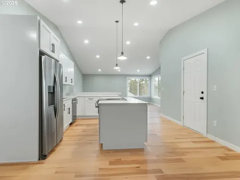 11603 SW 45th Avenue Portland OR 97219