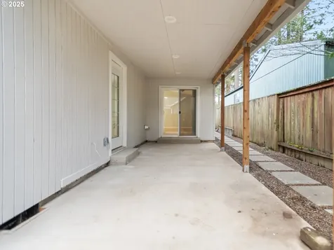 11603 SW 45th Avenue Portland OR 97219