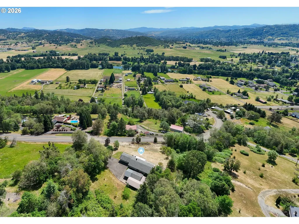 1007 Black Oak Drive Roseburg OR 97471
