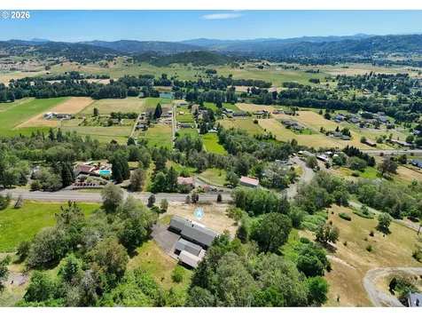 1007 Black Oak Drive Roseburg OR 97471