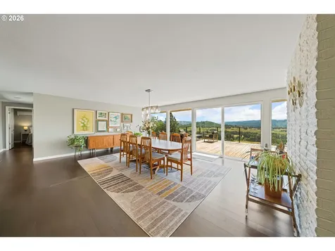 1007 Black Oak Drive Roseburg OR 97471