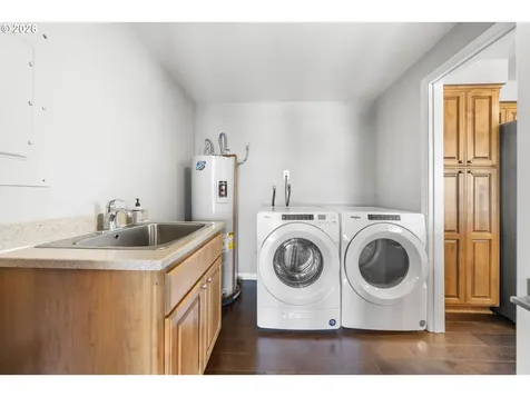 1007 Black Oak Drive Roseburg OR 97471