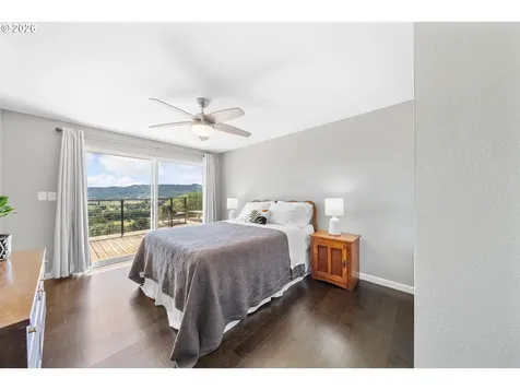 1007 Black Oak Drive Roseburg OR 97471