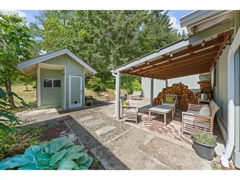 1007 Black Oak Drive Roseburg OR 97471