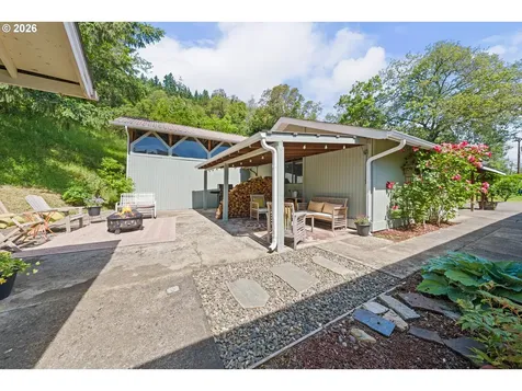 1007 Black Oak Drive Roseburg OR 97471