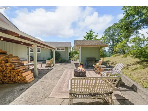 1007 Black Oak Drive Roseburg OR 97471