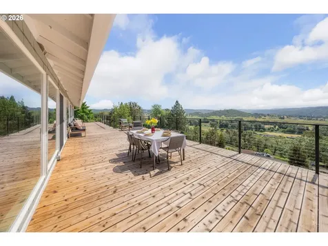 1007 Black Oak Drive Roseburg OR 97471