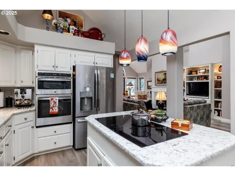 7463 SW Lakeside Loop Wilsonville OR 97070