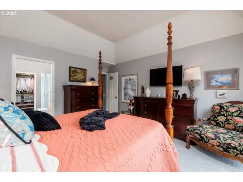 7463 SW Lakeside Loop Wilsonville OR 97070