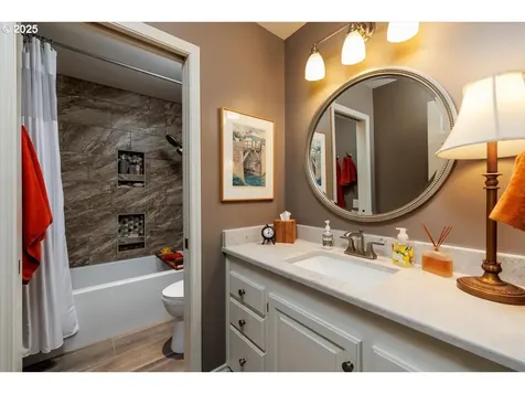 7463 SW Lakeside Loop Wilsonville OR 97070