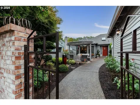 7463 SW Lakeside Loop Wilsonville OR 97070