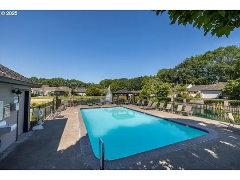 7463 SW Lakeside Loop Wilsonville OR 97070