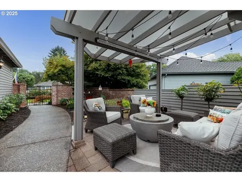 7463 SW Lakeside Loop Wilsonville OR 97070