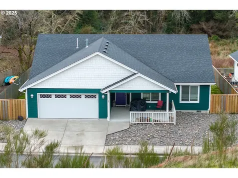 17 NW Kalmia Avenue Warrenton OR 97146
