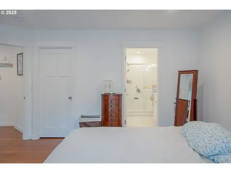 17 NW Kalmia Avenue Warrenton OR 97146