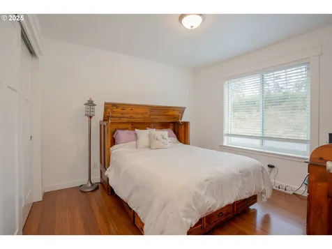 17 NW Kalmia Avenue Warrenton OR 97146