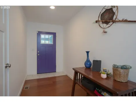 17 NW Kalmia Avenue Warrenton OR 97146