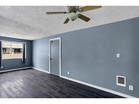 3815 Cherrywood Street Longview WA 98632