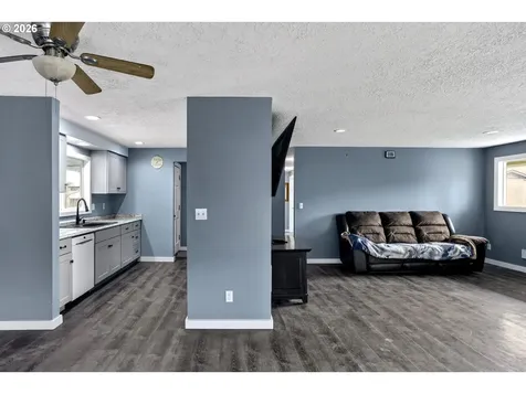 3815 Cherrywood Street Longview WA 98632