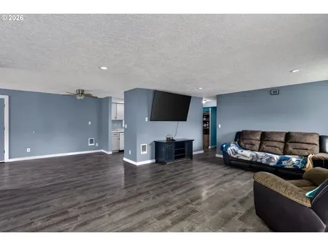 3815 Cherrywood Street Longview WA 98632