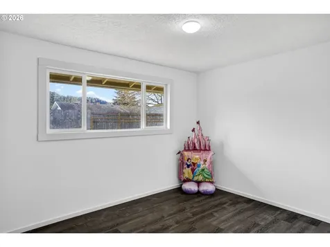 3815 Cherrywood Street Longview WA 98632