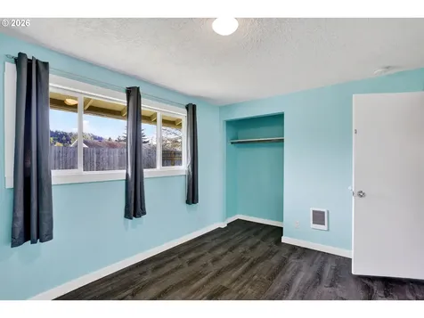 3815 Cherrywood Street Longview WA 98632