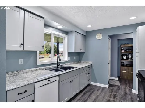 3815 Cherrywood Street Longview WA 98632
