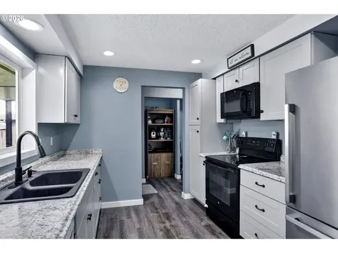 3815 Cherrywood Street Longview WA 98632