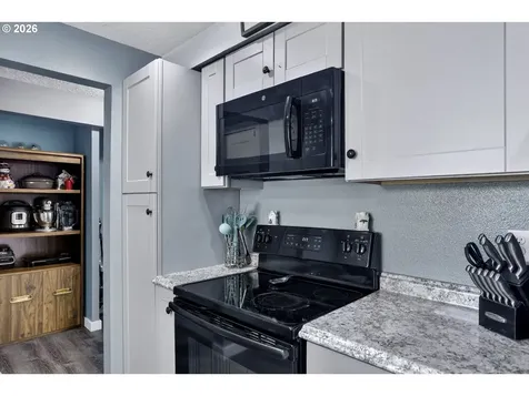 3815 Cherrywood Street Longview WA 98632