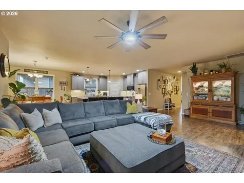 9700 NE 104th Way Vancouver WA 98662