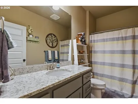 9700 NE 104th Way Vancouver WA 98662