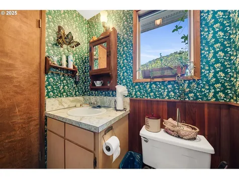 13485 Trask River Road Tillamook OR 97141