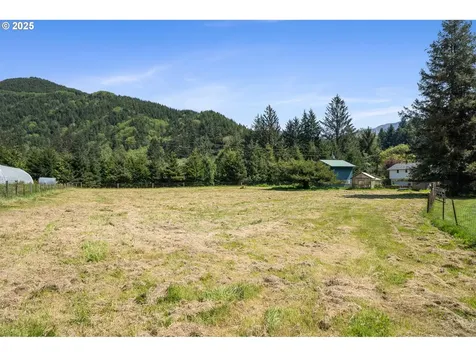 13485 Trask River Road Tillamook OR 97141