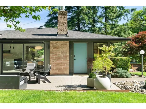 7615 SW 35th Avenue Portland OR 97219