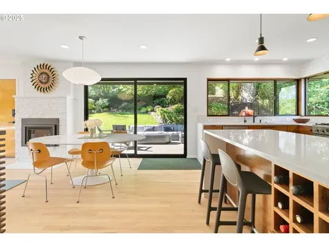 7615 SW 35th Avenue Portland OR 97219