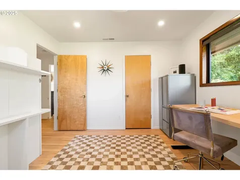7615 SW 35th Avenue Portland OR 97219