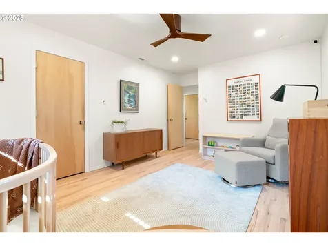 7615 SW 35th Avenue Portland OR 97219