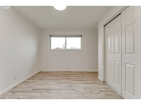 2230 Viewmont Avenue Springfield OR 97477