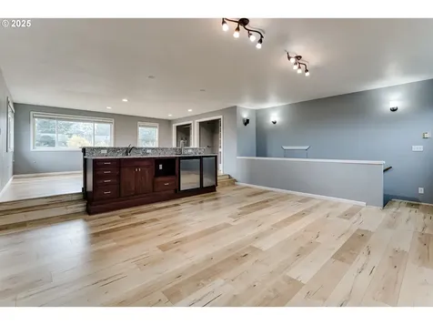 2230 Viewmont Avenue Springfield OR 97477