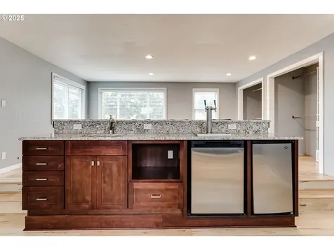 2230 Viewmont Avenue Springfield OR 97477