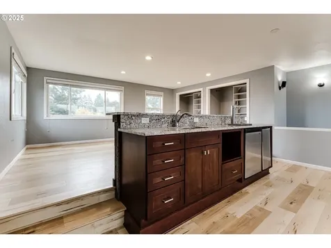 2230 Viewmont Avenue Springfield OR 97477