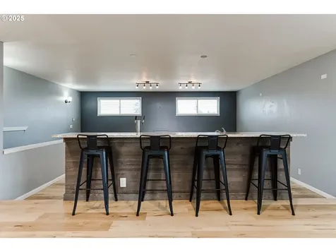 2230 Viewmont Avenue Springfield OR 97477