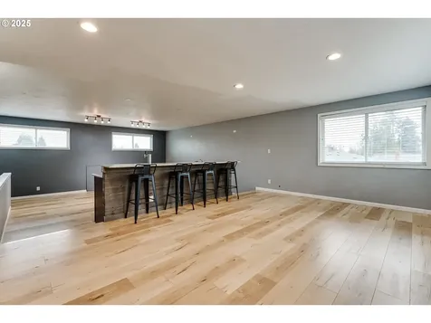 2230 Viewmont Avenue Springfield OR 97477