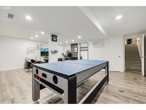 14231 SE Salmon Street Portland OR 97233